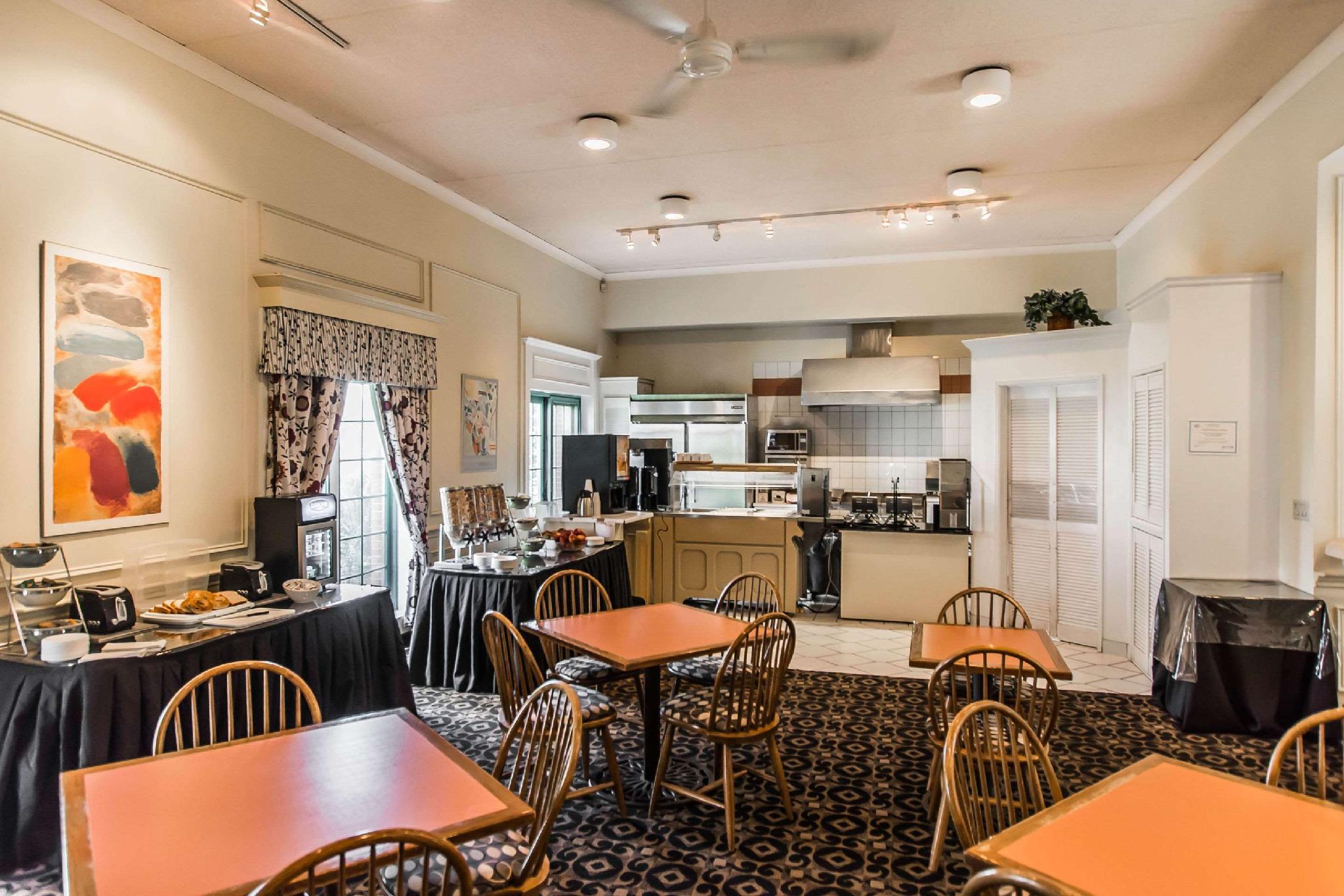 Quality Inn & Suites Garden Of The Gulf Summerside Exteriér fotografie