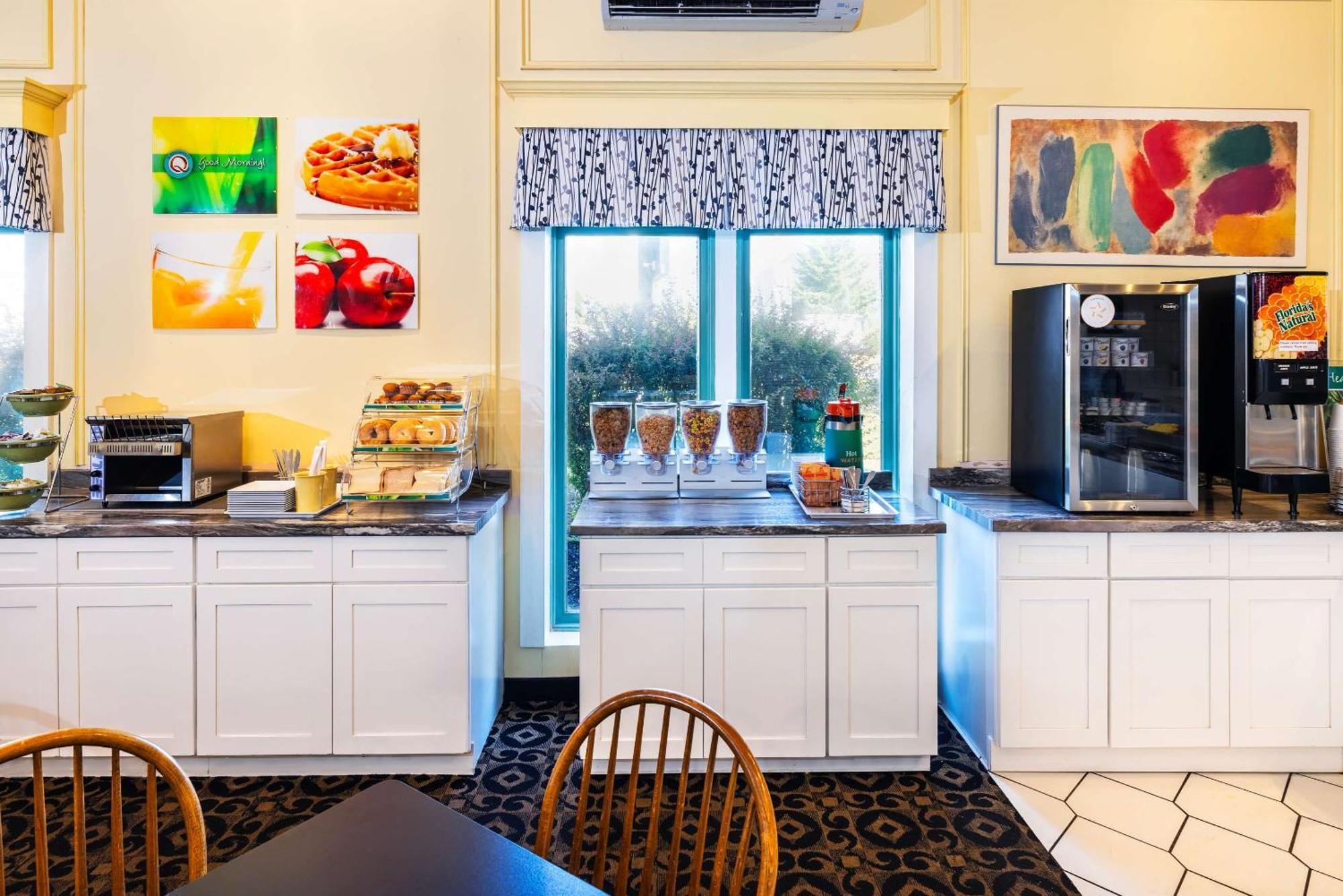 Quality Inn & Suites Garden Of The Gulf Summerside Exteriér fotografie