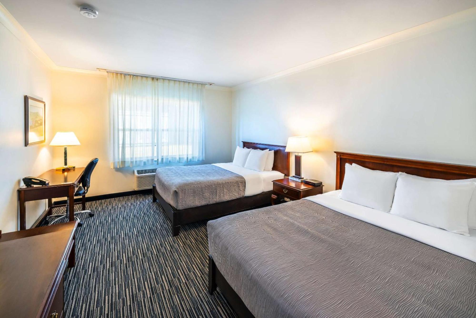Quality Inn & Suites Garden Of The Gulf Summerside Exteriér fotografie