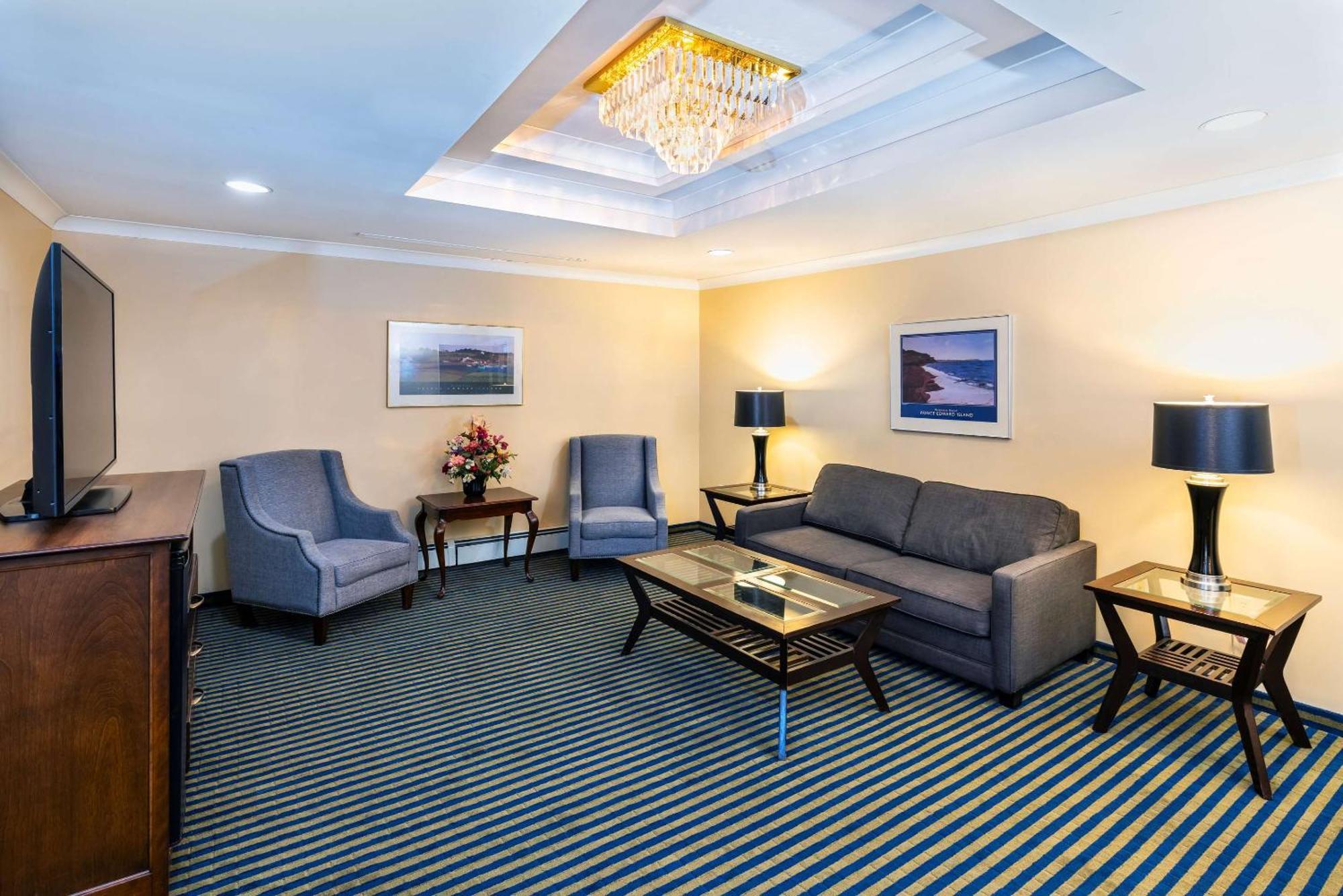Quality Inn & Suites Garden Of The Gulf Summerside Exteriér fotografie